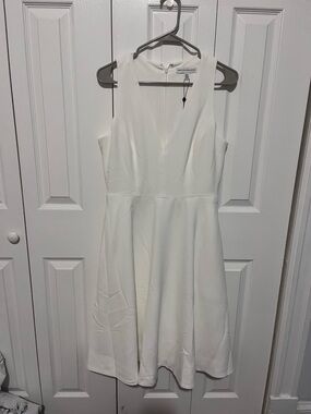Dress the Population White V-Neck Fit-and-Flare Dress NWT Size Large